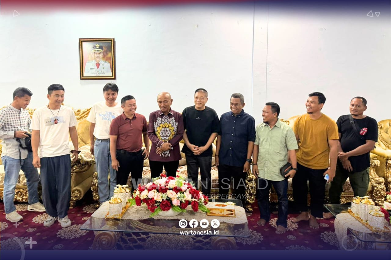 saat melakukan pertemuan dengan Bupati Pohuwato, Saipul A. Mbuinga, di Rumah Jabatan Bupati, Kamis (18/12/2025).