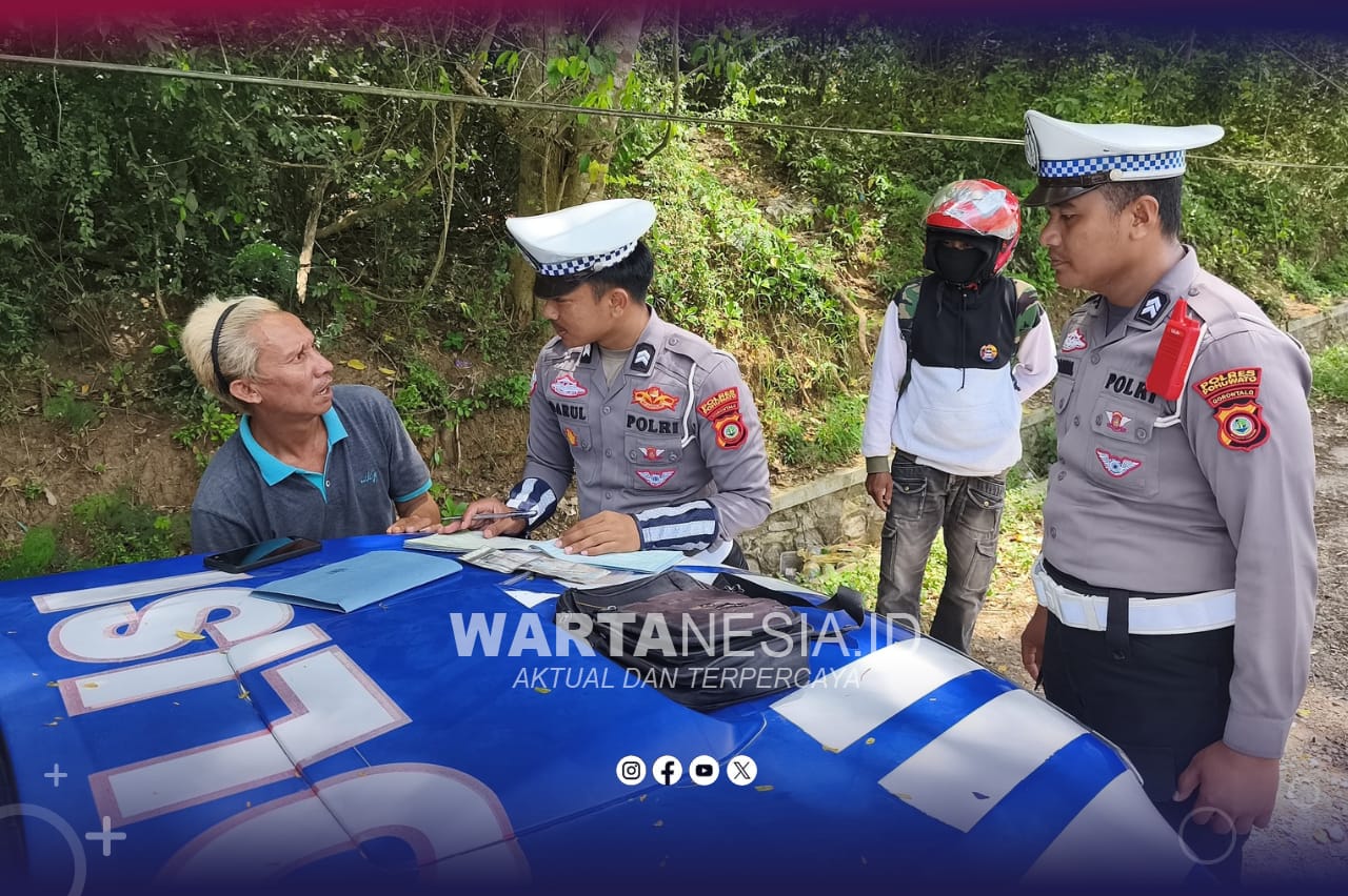 Satlantas Polres Pohuwato meningkatkan kesadaran masyarakat tertib lalu lintas