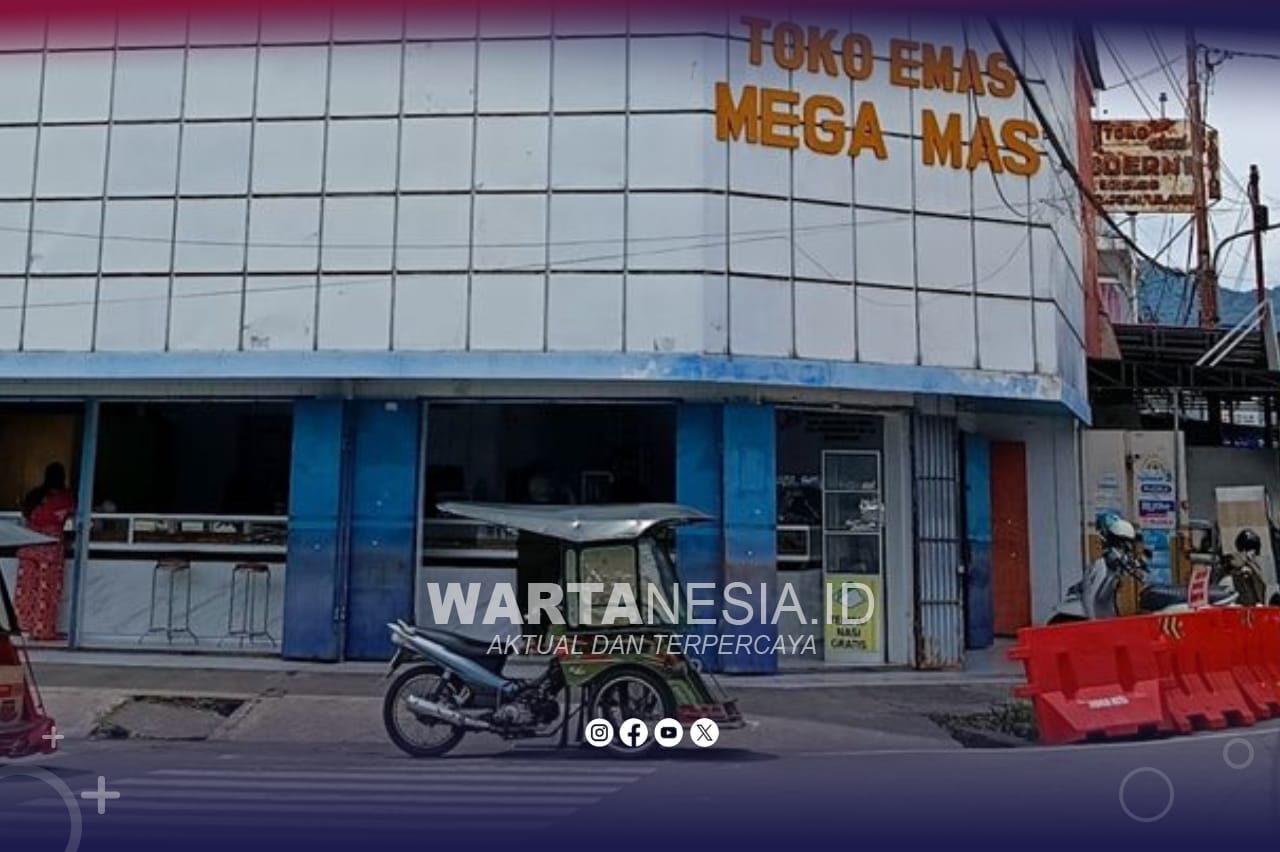Sejumlah gerai toko emas di Pasar Sentral Kota Gorontalo tetap buka normal beroperasi, Selasa (3/3/2026) (TribunGorontalo.com/HERJIANTO TANGAHU)