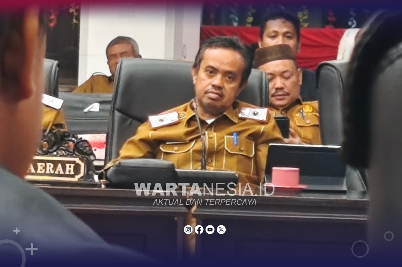 Sekda Pohuwato, Iskandar Datau, saat mengikuti RDP bersama DPRD, Senin (6/4/2026).