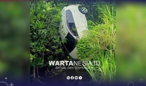 Sebuah minibus putih mengalami kecelakaan di Desa Palopo, Kecamatan Marisa. (Istimewa) Sebuah minibus putih mengalami kecelakaan di Desa Palopo, Kecamatan Marisa. (Istimewa)