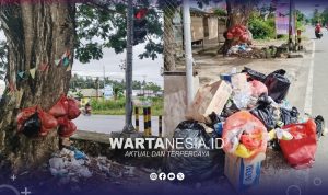 Sampah di simpang empat Blok Plan Perkantoran Marisa. (Koko)