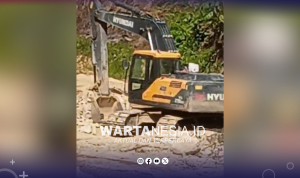 Satu Unit Excavator yang Diamankan di Lokasi PETI Kawasan DAM. (Dok/Istimewa) Satu Unit Excavator yang Diamankan di Lokasi PETI Kawasan DAM. (Dok/Istimewa)