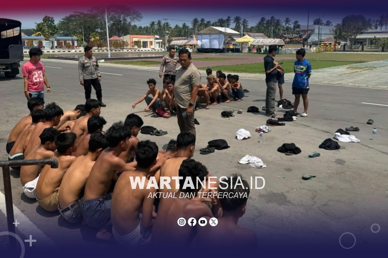 32 orang diduga terlibat pengeroyokan berujung maut di Wisata Libo, Paguat, diamankan Satreskrim Polres Pohuwato. 32 orang diduga terlibat pengeroyokan berujung maut di Wisata Libo, Paguat, diamankan Satreskrim Polres Pohuwato.