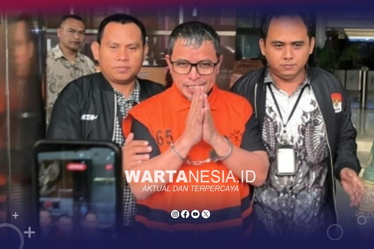 Usai OTT, KPK Tetapkan Bupati Bolmut Sirajudin Lasena sebagai Tersangka Tunggal Proyek PUTR. (Istimewa) Usai OTT, KPK Tetapkan Bupati Bolmut Sirajudin Lasena sebagai Tersangka Tunggal Proyek PUTR. (Istimewa)