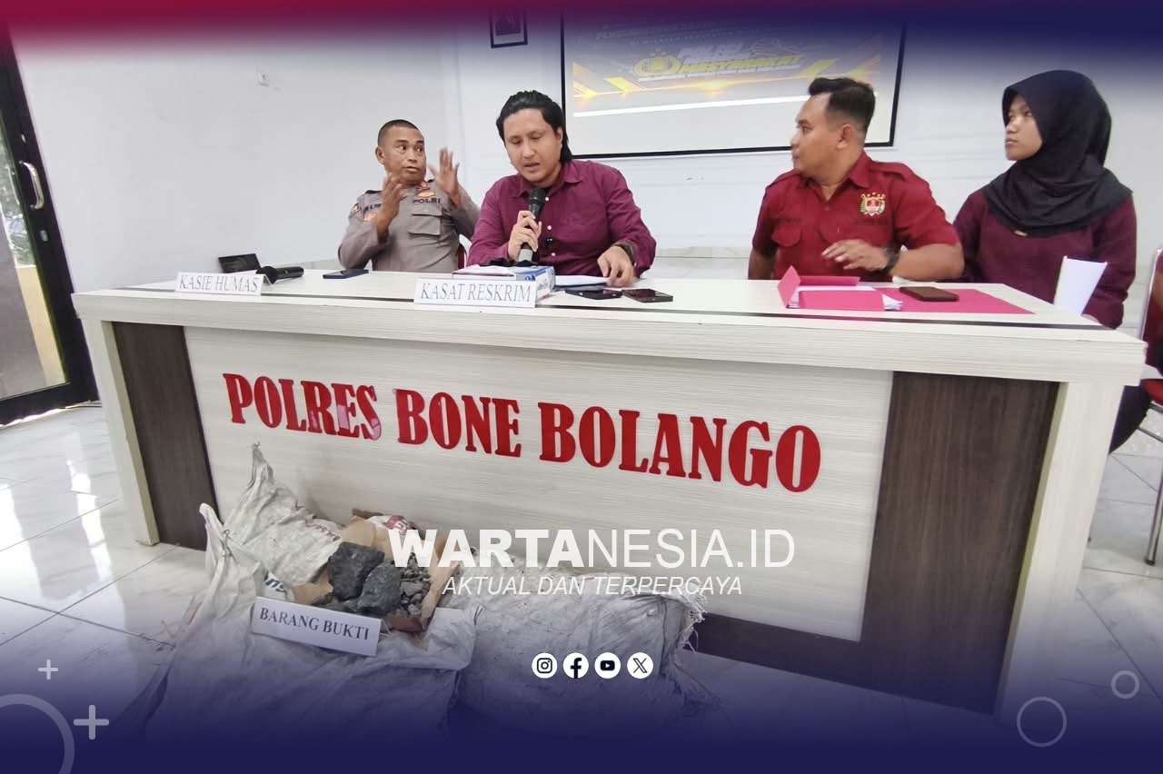 Kasat Reskrim Polres Bone Bolango saat memberikan keterangan pers. (Dok, Zie) Kasat Reskrim Polres Bone Bolango saat memberikan keterangan pers. (Dok, Zie)
