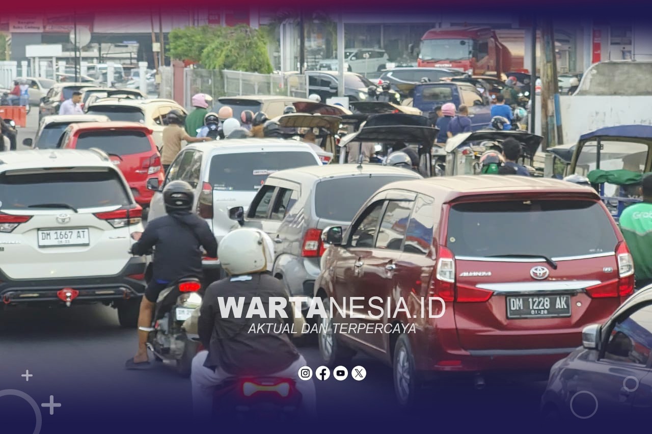 Antrean BBM di SPBU Kota Gorontalo. (Dok, Zie)