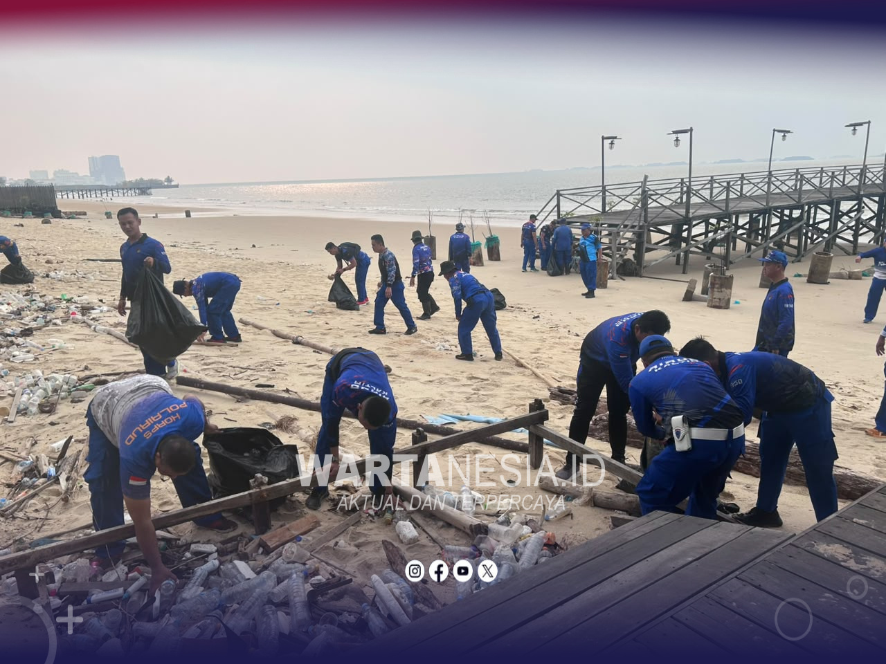 Aksi Bersih Pantai Kilang Mandiri Digelar Ditpolairud Polda Kaltim Dukung Indonesia ASRI Aksi Bersih Pantai Kilang Mandiri Digelar Ditpolairud Polda Kaltim Dukung Indonesia ASRI