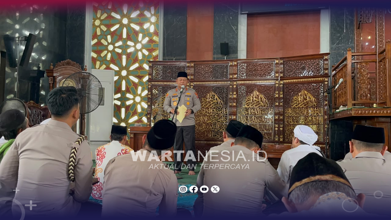 Kapolda Kaltim Gelar Jumat Keliling di Masjid Agung At-Taqwa Balikpapan, Ajak Warga Jaga Kamtibmas