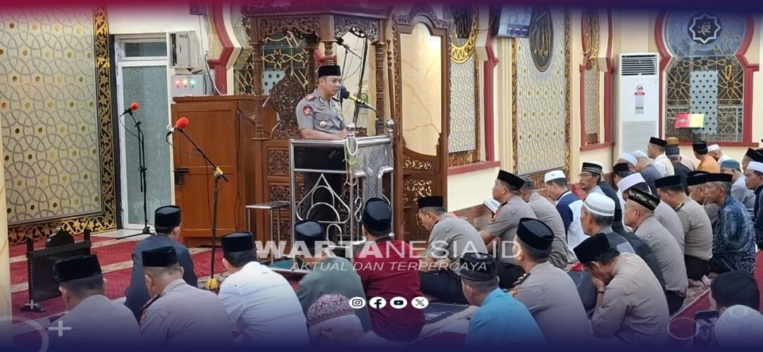 Kapolres Wajo Gelar Subuh Keliling, Imbau Warga Cegah Karhutla dan Waspada Narkoba Kapolres Wajo Gelar Subuh Keliling, Imbau Warga Cegah Karhutla dan Waspada Narkoba