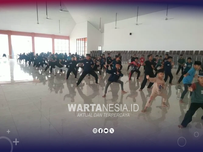 Latihan Pencak Silat Militer di Sekolah Rakyat SRT 19 Wajo Bentuk Karakter dan Disiplin Siswa